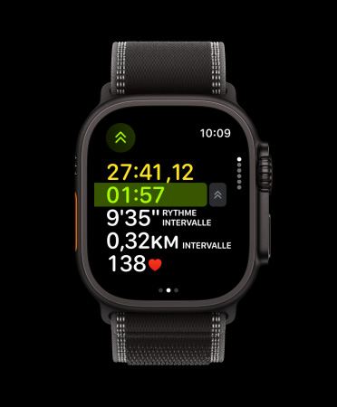 Apple Watch Ultra 3, noir, boîtier en titane, séance de course, prochain intervalle