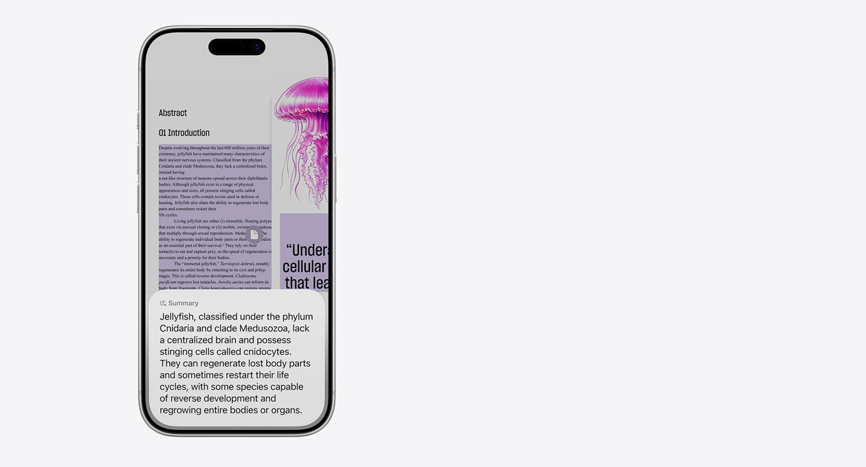 iPhone toont een raster van afbeeldingen met verschillende paddestoellampen van Etsy, naast tabbladen van Google en Pinterest