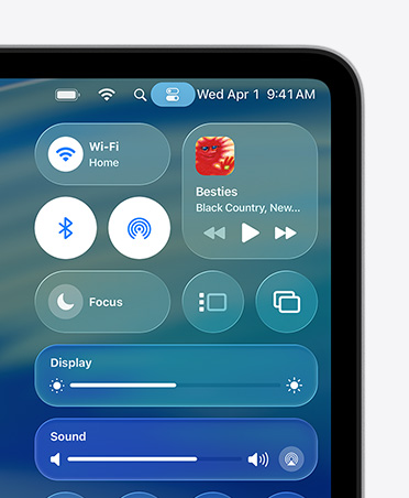 Sisi kanan layar Mac menampilkan kontrol kustom Liquid Glass, seperti Wi-Fi dan Bluetooth, di Pusat Kontrol