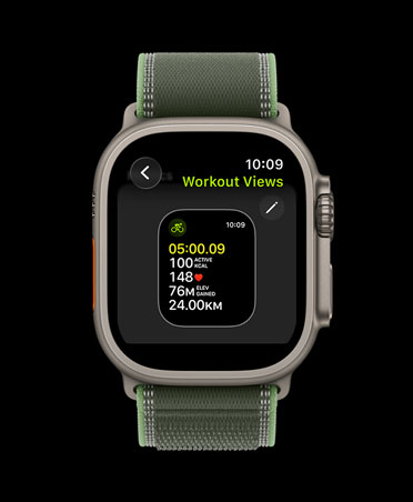 Apple Watch Ultra 3, titanium case, natural colour, edit workout views screen, Trail Loop, green/neon colour