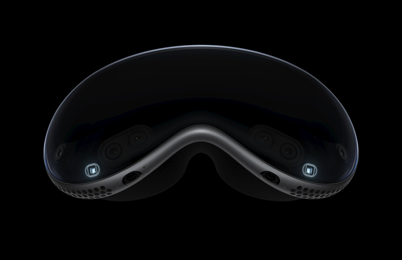 Technische Explosionszeichnung des Inneren der Apple Vision Pro, die die Infrarot Flood Illuminatoren zeigt