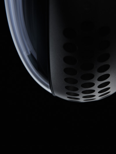 Technische Explosionszeichnung des Inneren der Apple Vision Pro, die das thermische System zeigt