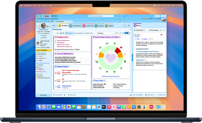 Un MacBook Pro affichant des dossiers médicaux électroniques dans MyChart d’Epic.