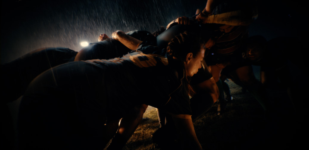 Una partita di rugby mostrata su iPhone 17 Pro