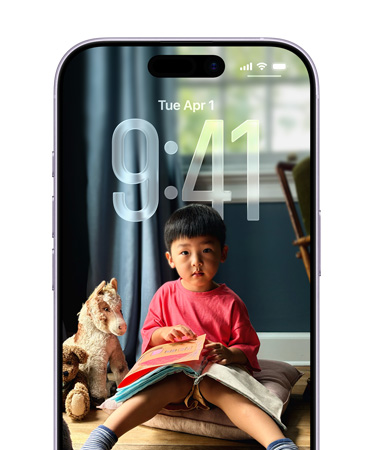 Ecrã bloqueado do iPhone a mostrar as horas adaptadas à imagem de fundo