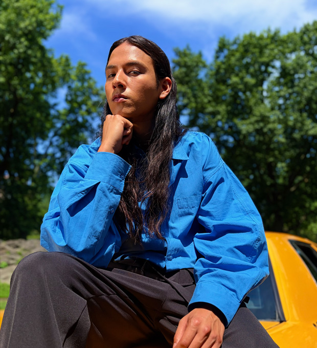 Photo d’une personne prise avec la fonctionnalité Portraits nouvelle génération de la caméra